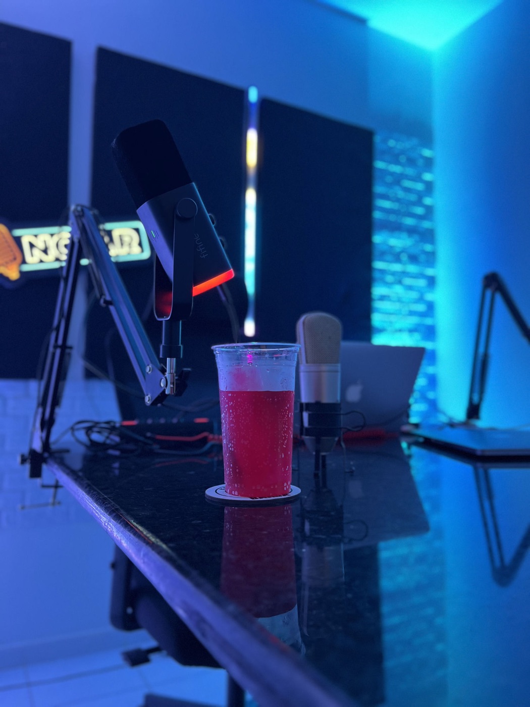 O estúdio da Rádio BCR pronto pra live