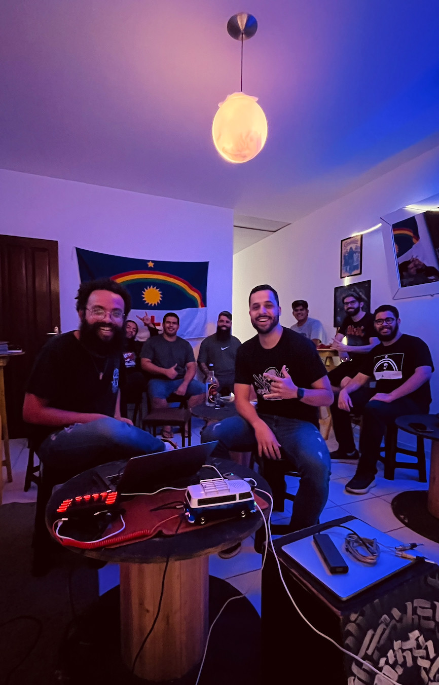 Artista Adalberto em sua visita à rádio